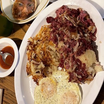 Pastrami & Eggs Omelette Style